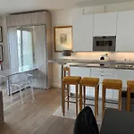 Trocadero-Tour Eiffel-Champs Elysees