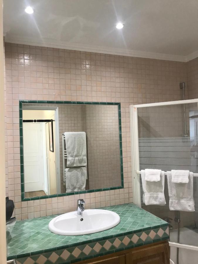 Trocadero-tour Eiffel-champs Elysees Apartment