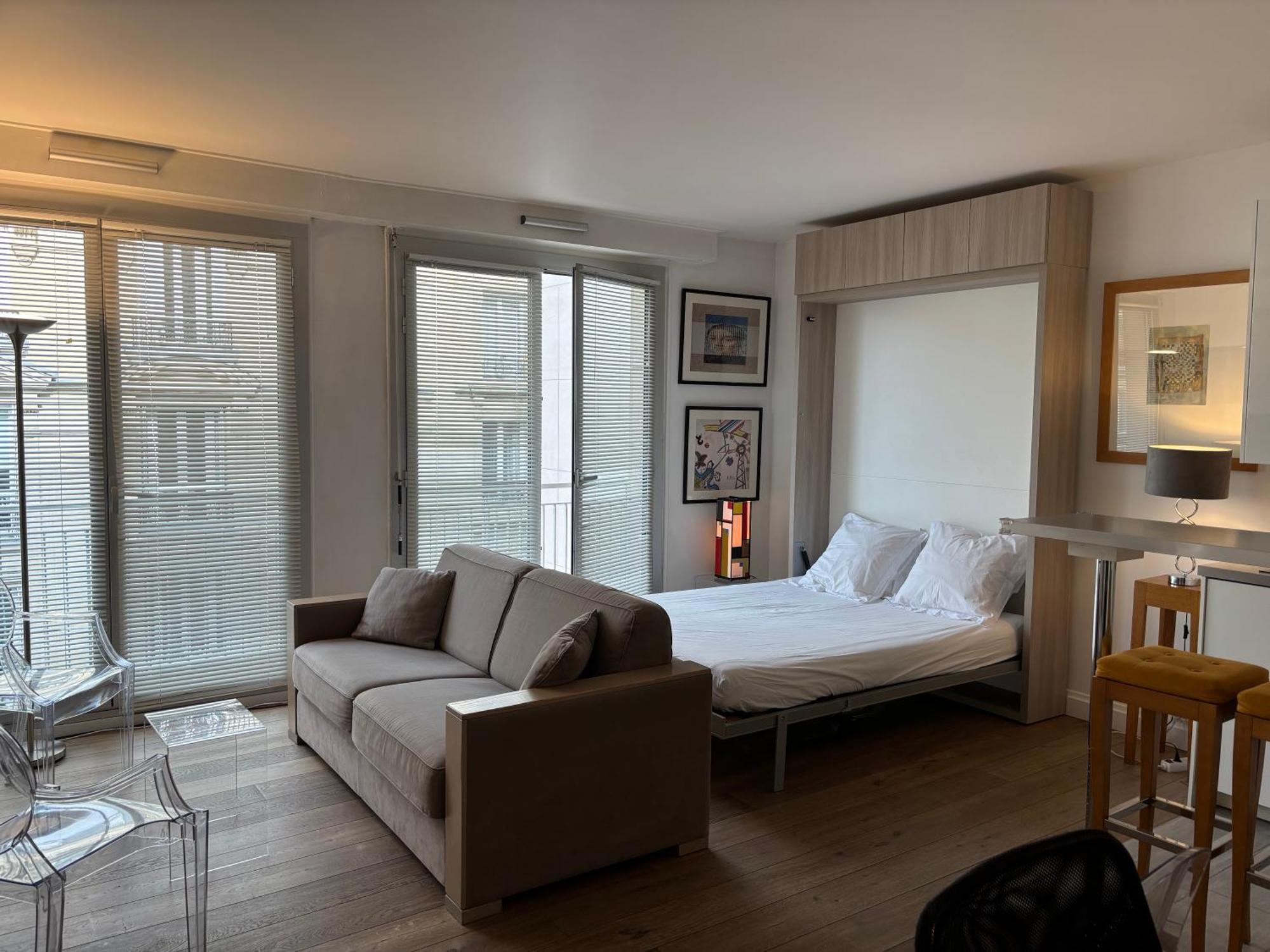 Trocadero-tour Eiffel-champs Elysees Apartment *